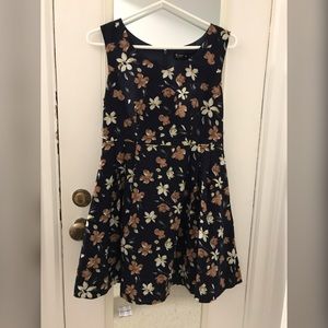 Ladies flora printed dress